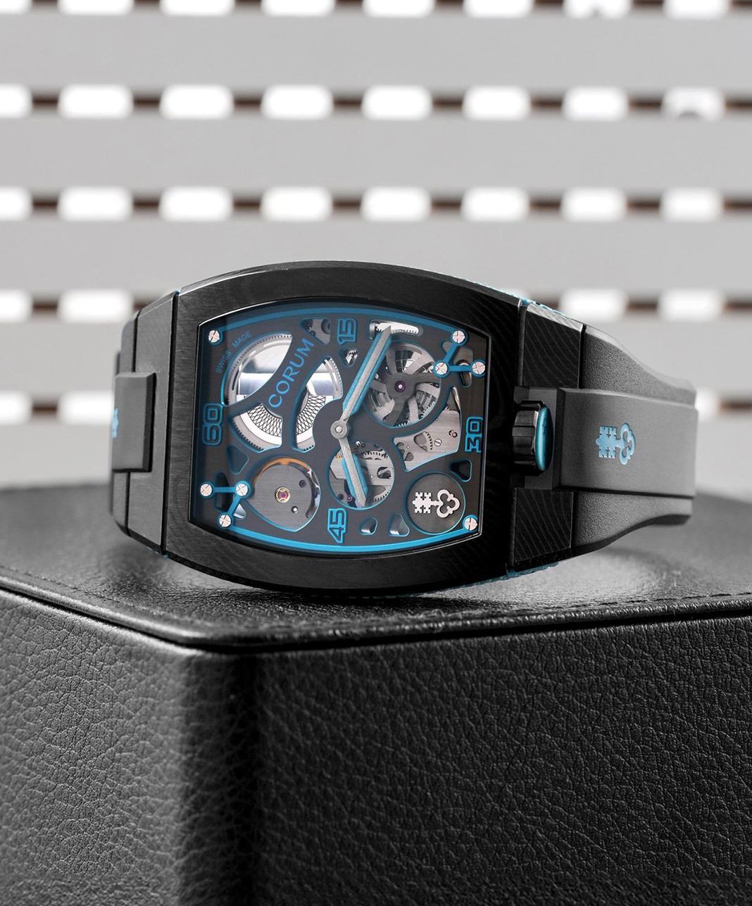 Damascus Steel Meets Modern Mechanics in the Heritage Corum LAB 01