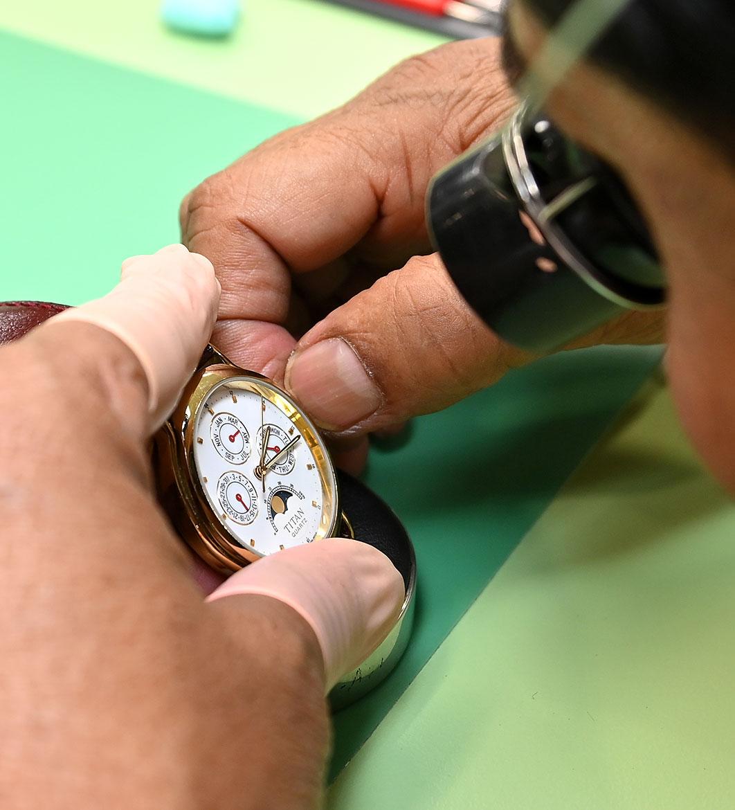 luxury watches Service