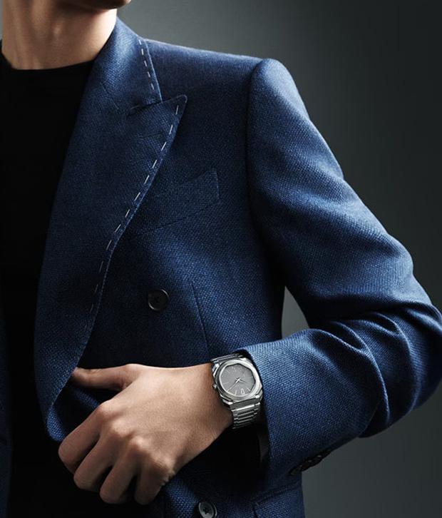 Bulgari continues to refine the Octo Finissimo, introducing a more compact 37mm case alongside the BVF 100 micro-rotor movement, engineered for greater efficiency within its ultra-thin architecture.