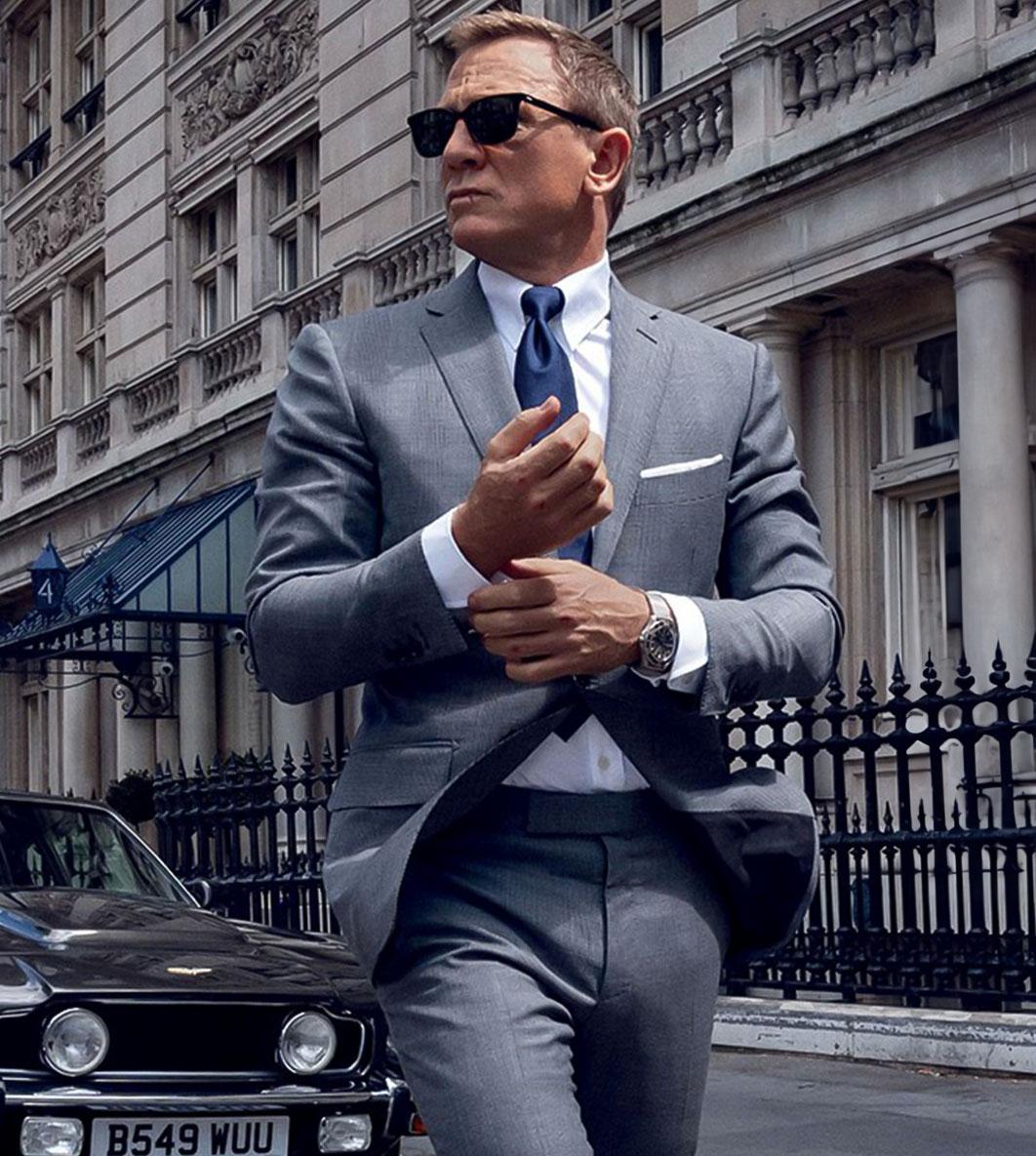 James Bond in the Omega watch