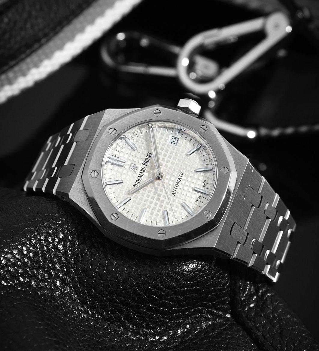 watch case shape