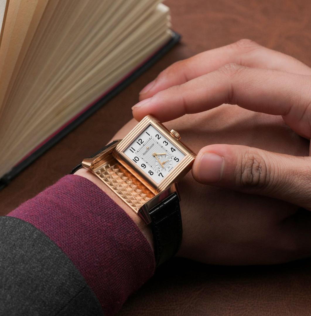This Jaeger-LeCoultre Reverso Duoface Q3842520