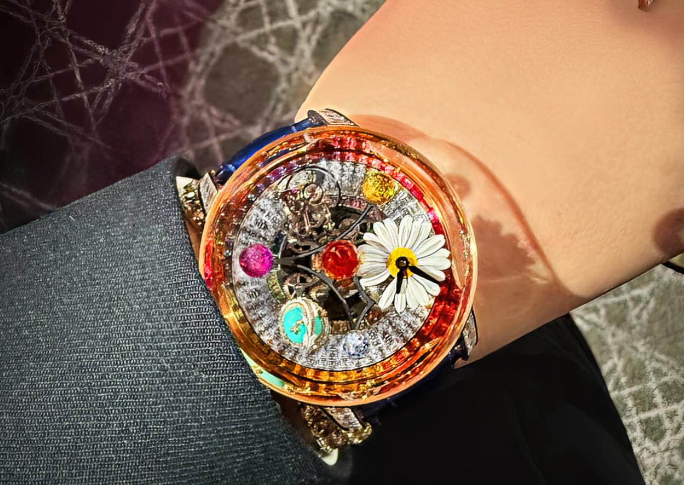 G-Dragon, K-pop star, Jacob & Co. Astronomia