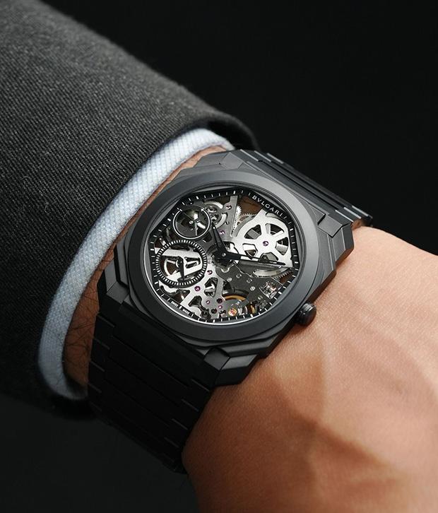 Ceramic has become increasingly prominent within contemporary luxury watchmaking, particularly in sports and high-technology collections.