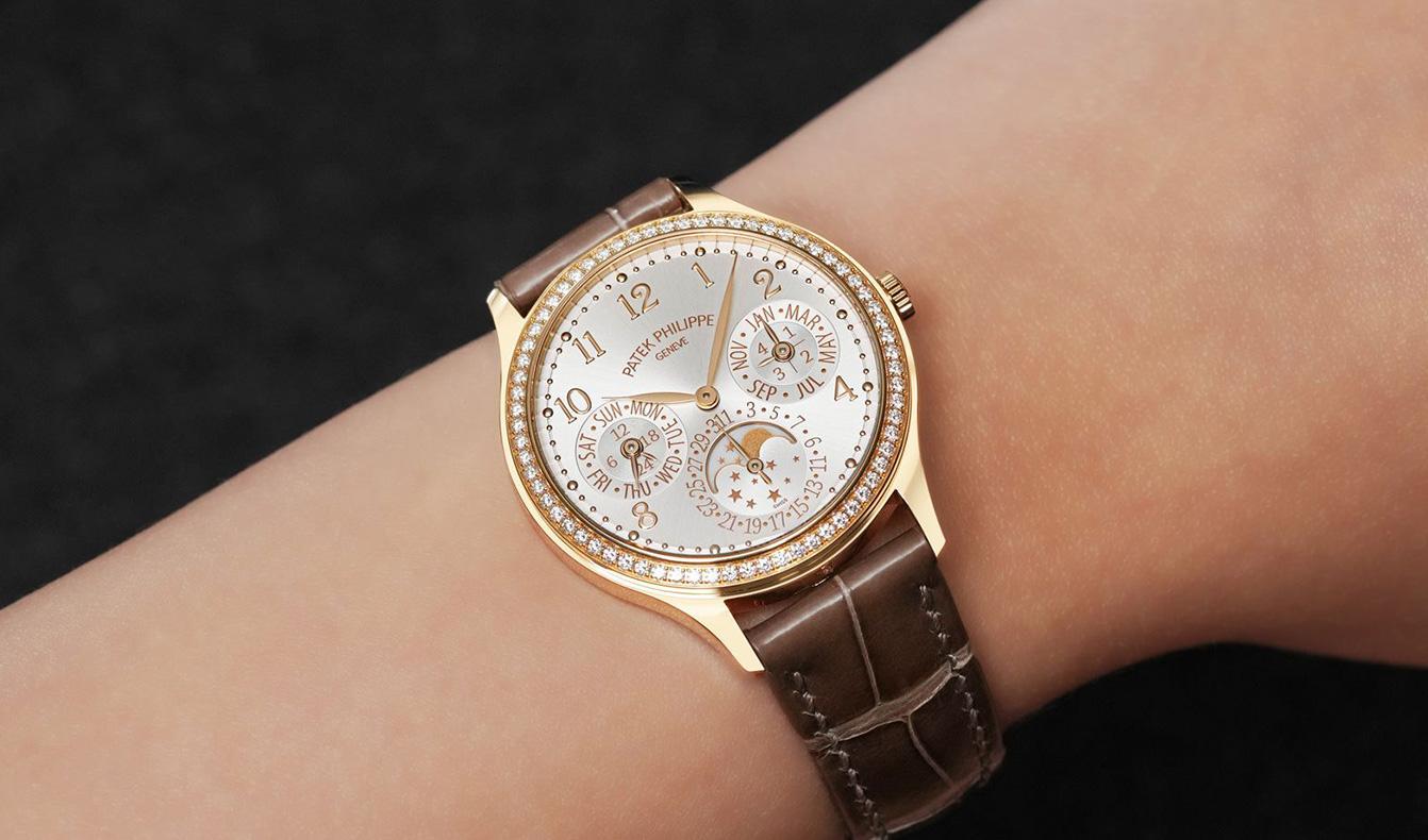 dress watch 2025