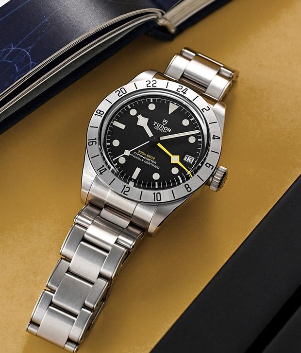 The Black Bay Pro is certainly a watch that can be worn anywhere. While its understated profile is perfect for everyday use, the 200m water resistance and GMT functions makes it apt for water adventures or travelling