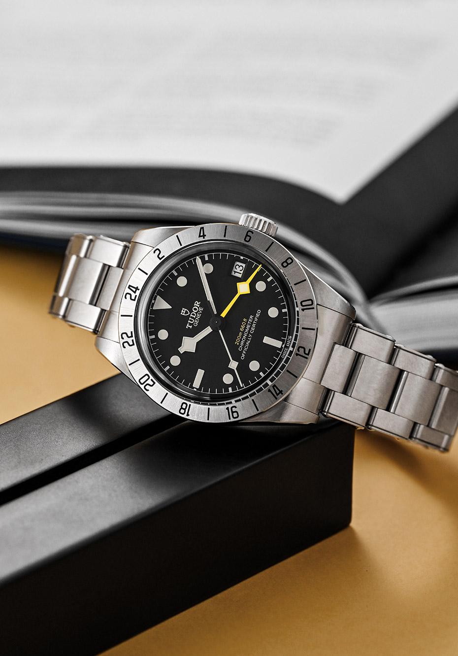 The Black Bay Pro is certainly a watch that can be worn anywhere. While its understated profile is perfect for everyday use, the 200m water resistance and GMT functions makes it apt for water adventures or travelling
