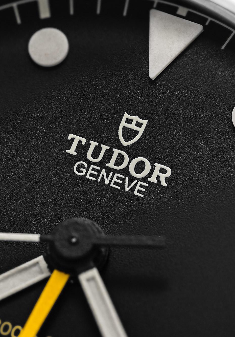 The Black Bay Pro is certainly a watch that can be worn anywhere. While its understated profile is perfect for everyday use, the 200m water resistance and GMT functions makes it apt for water adventures or travelling