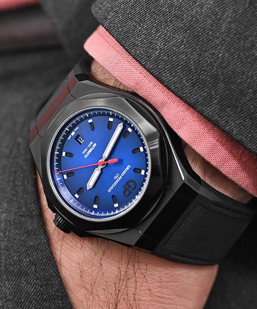 Girard-Perregaux Laureato Absolute with a blue dial