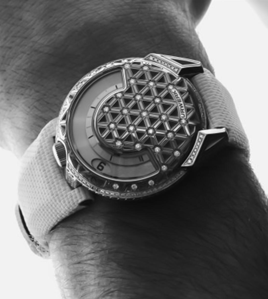 Urwerk UR-101 Diamond Sky Wrist Shot Male